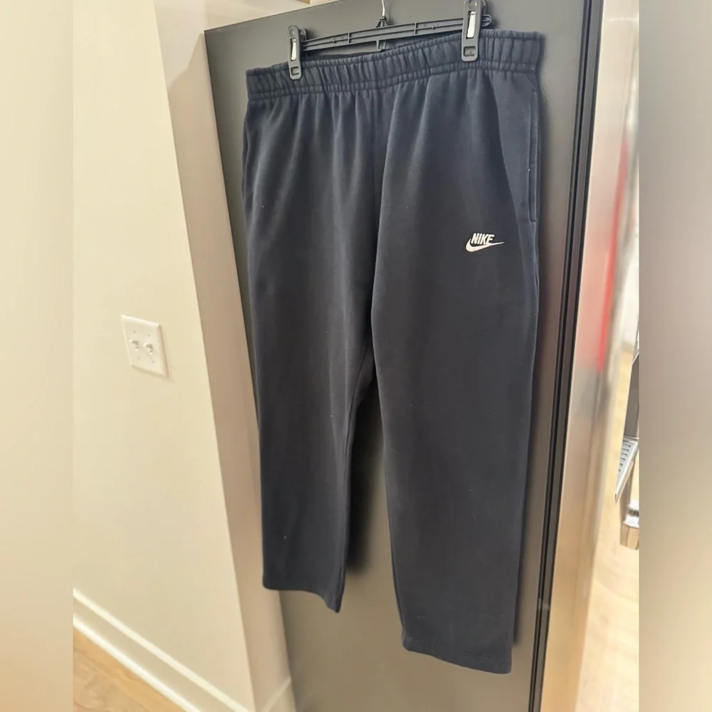 Nike Men's Charcoal Joggers - Picture 5 of 7